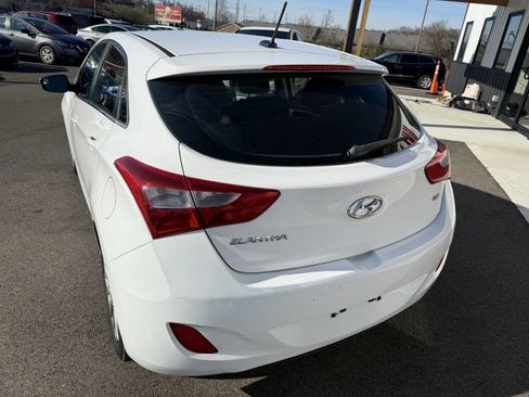 Used 2017 Hyundai Elantra GT image 10