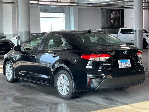 Used 2024 Toyota Corolla LE w/ LE Convenience Package FWD image 8