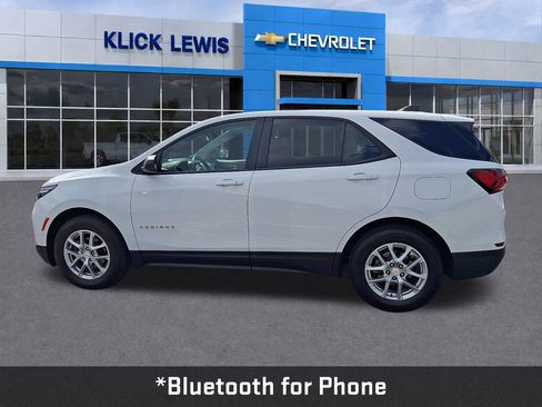 Used 2023 Chevrolet Equinox LS w/ LS Convenience Package AWD/4WD image 4