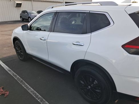 Used 2020 Nissan Rogue S AWD/4WD image 8