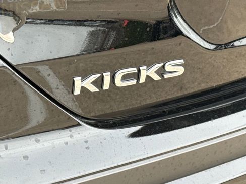Certified 2025 Nissan Kicks Play S image 10
