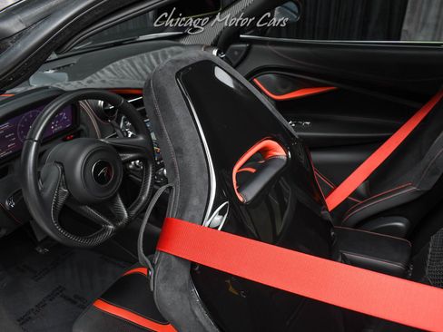 Used 2022 McLaren 720S Performance RWD image 23