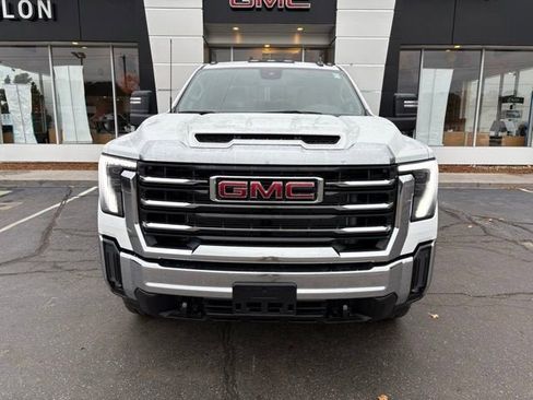 New 2026 GMC Sierra 2500 SLE w/ SLE Value Package; image 6