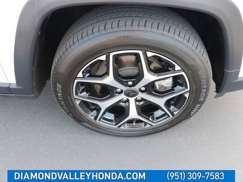 Used 2025 Jeep Compass Limited AWD/4WD image 26
