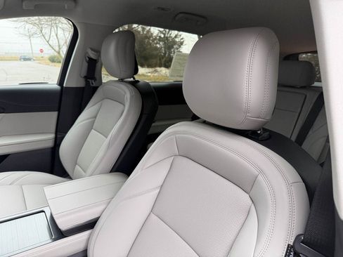 New 2026 Lincoln Nautilus Premier w/ Jet Appearance Package image 10