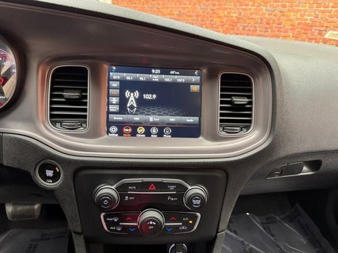 Used 2023 Dodge Charger SXT image 18