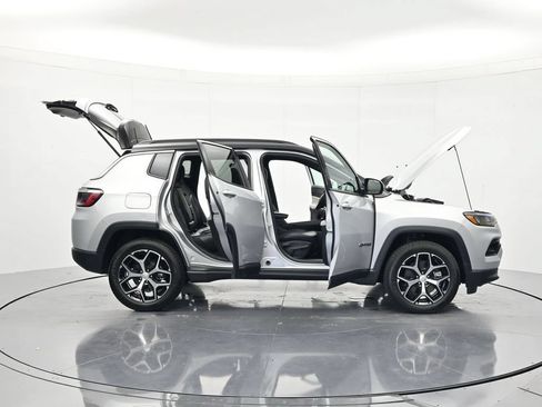 Used 2024 Jeep Compass Limited AWD/4WD image 47