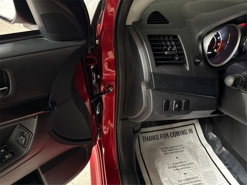 Used 2017 Mitsubishi Lancer ES image 40