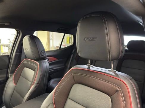 Used 2024 Chevrolet Equinox EV RS image 12