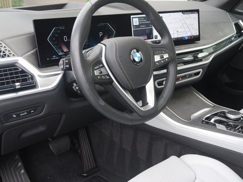 Used 2026 BMW X5 xDrive40i AWD/4WD image 19