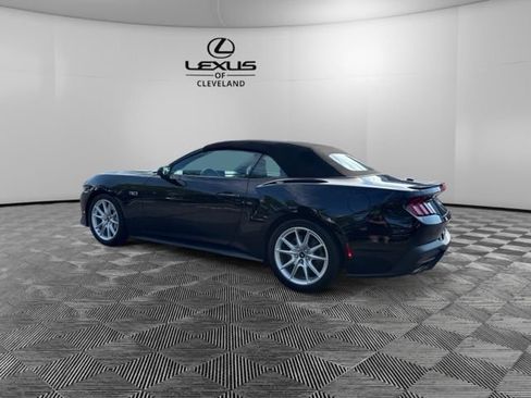 Used 2025 Ford Mustang GT Premium RWD image 5