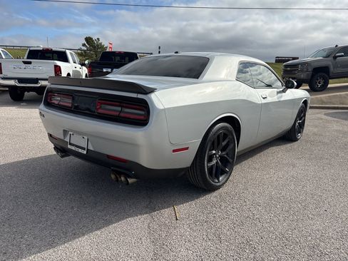 Used 2022 Dodge Challenger SXT w/ Blacktop Package image 6