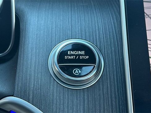 Used 2024 Mercedes-Benz GLC 43 AMG 4MATIC image 28