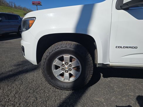 Used 2016 Chevrolet Colorado W/T w/ WT Convenience Package AWD/4WD image 8