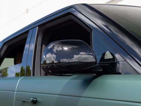 Used 2025 Land Rover Range Rover Sport Dynamic SE AWD/4WD image 9