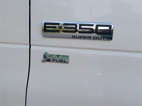 Used 2014 Ford E-350 and Econoline 350 Super Duty image 11