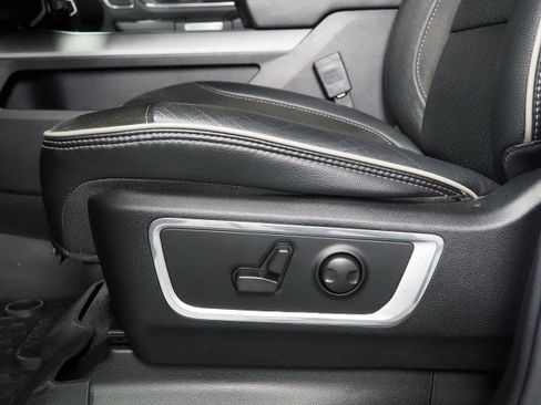 Used 2022 RAM 1500 4x4 Crew Cab Laramie image 61