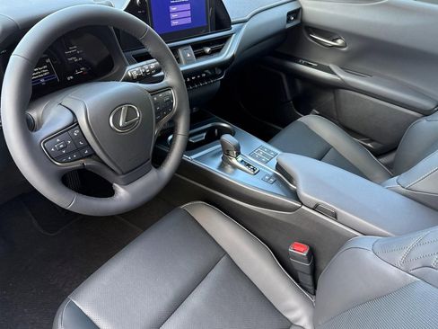New 2026 Lexus UX 300h AWD image 4