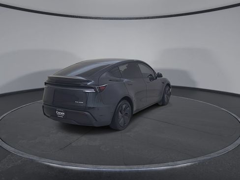 Used 2026 Tesla Model Y AWD image 16