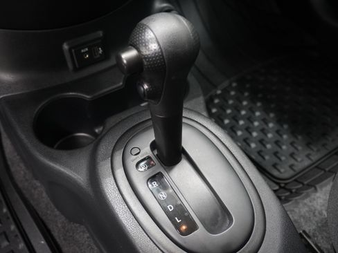 Used 2019 Nissan Versa S Plus FWD image 19