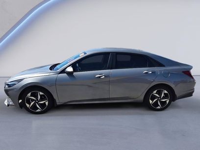 Used 2023 Hyundai Elantra SEL w/ Convenience Package