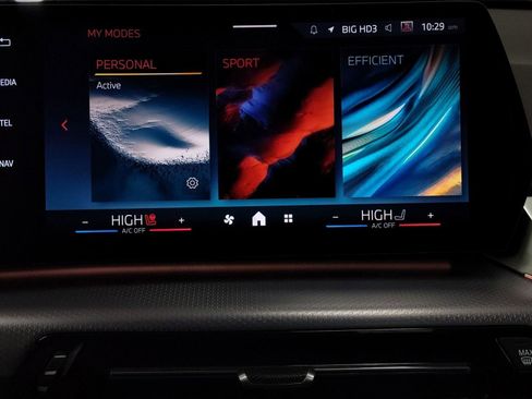 Certified 2025 BMW X1 M35i w/ Premium Package image 20