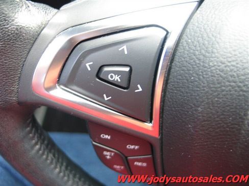 Used 2018 Ford Fusion SE w/ Equipment Group 201A AWD/4WD image 11