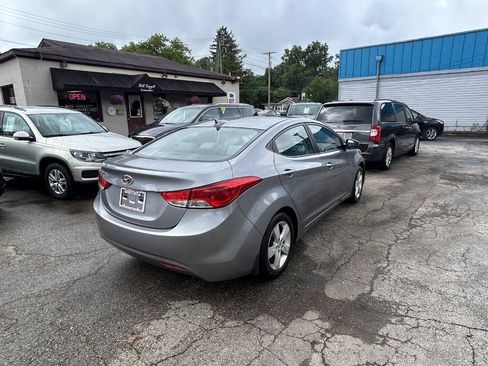 Used 2013 Hyundai Elantra GLS w/ Preferred Pkg FWD image 12