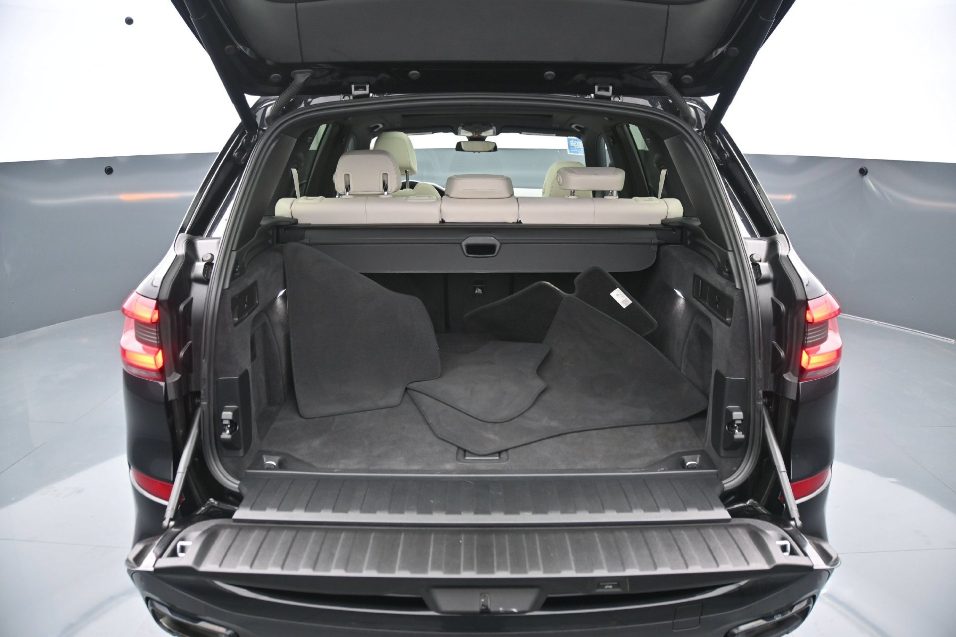 Used 2022 BMW X5 xDrive40i AWD/4WD image 15