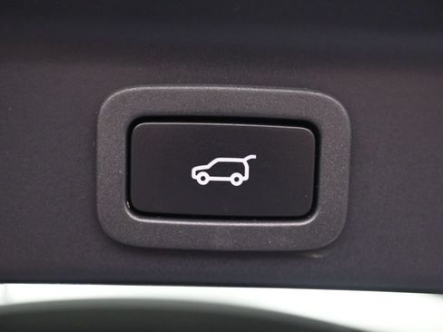 Used 2020 Jaguar F-PACE Premium AWD/4WD image 32