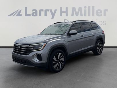 Used 2024 Volkswagen Atlas SE w/ Panoramic Sunroof Package