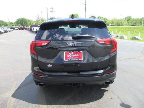 Used 2020 GMC Terrain SLT w/ Preferred Package AWD/4WD image 7