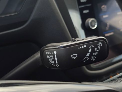 Used 2019 Volkswagen Tiguan SE w/ 3rd Row Seat Package image 44