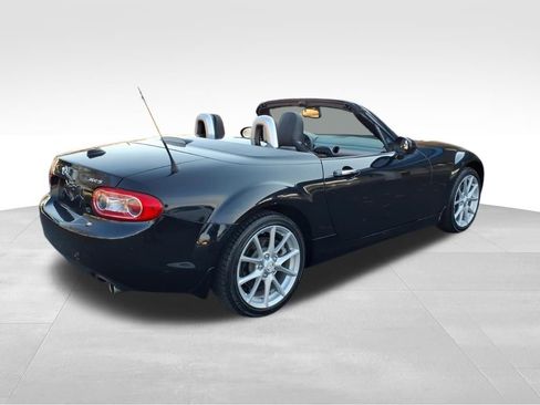 Used 2010 MAZDA MX-5 Miata Grand Touring w/ Premium Pkg image 24