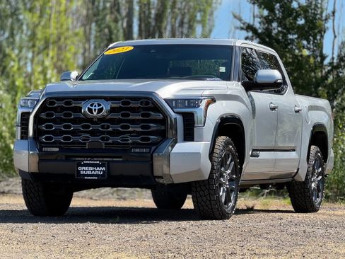 Used 2023 Toyota Tundra Platinum AWD/4WD image 3