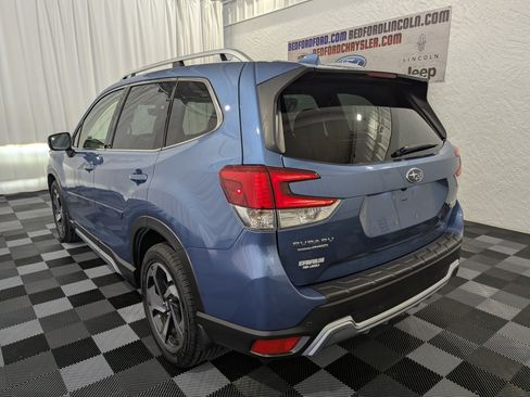 Used 2022 Subaru Forester Touring w/ Popular Package #3 AWD/4WD image 10