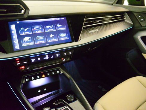 Certified 2025 Audi A3 2.0T Premium w/ Black Optic Package image 28