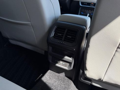 New 2026 Volkswagen Taos SE AWD/4WD image 29