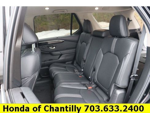 Certified 2025 Honda Pilot EX-L image 24
