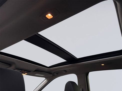 Used 2023 Nissan Rogue SL w/ SL Premium Package image 12