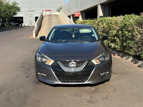 Used 2017 Nissan Maxima 3.5 SV image 2