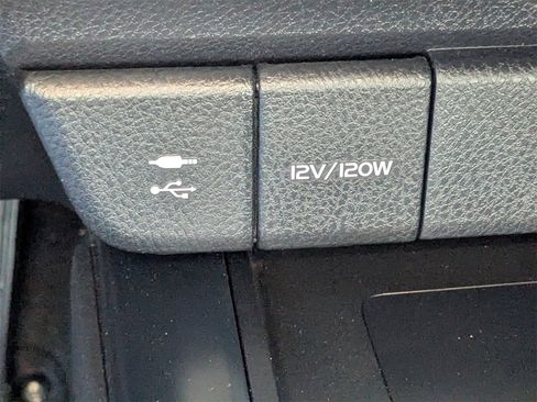 Used 2018 Toyota Camry XSE image 21