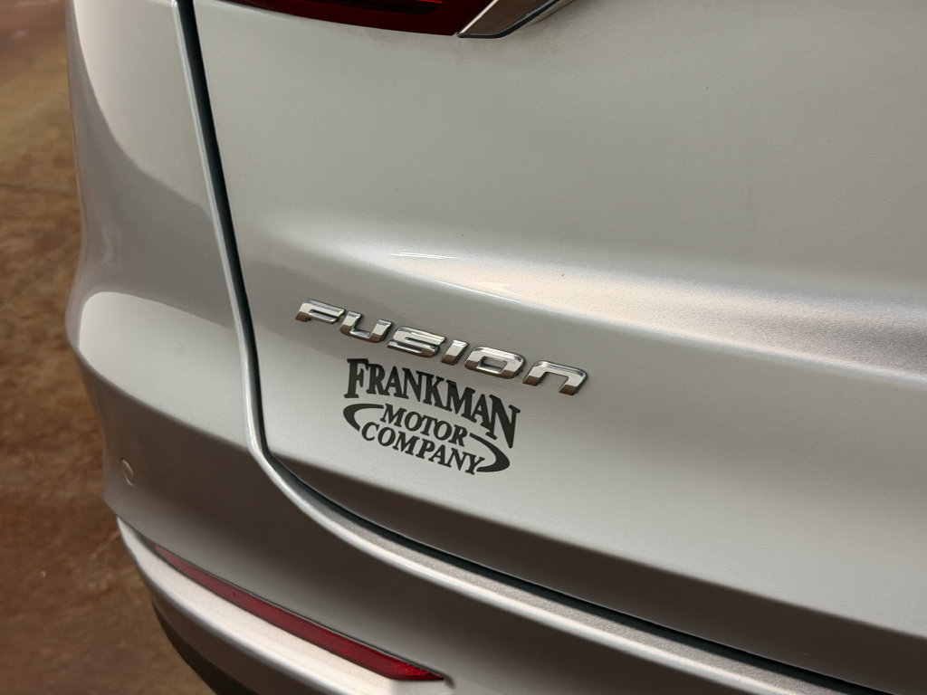 Used 2020 Ford Fusion Energi Titanium FWD image 54