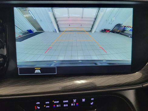 Used 2023 Buick Envision Essence image 14