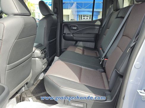 New 2026 Honda Ridgeline Black Edition image 10
