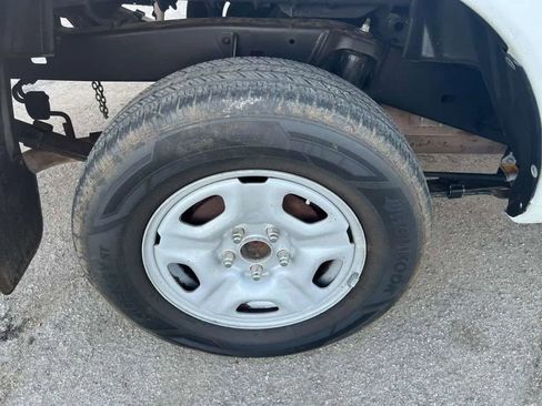 Used 2014 Toyota Tacoma 2WD Regular Cab image 24