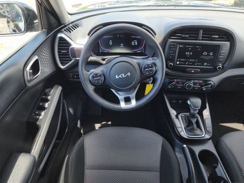 Certified 2024 Kia Soul LX w/ Option Group 015 FWD image 17