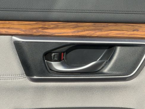 Used 2018 Honda CR-V EX image 18