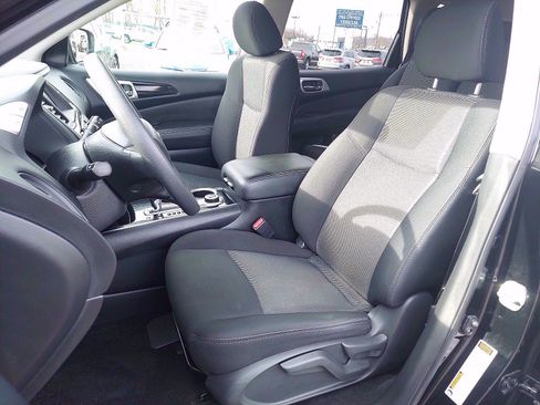 Used 2019 Nissan Pathfinder S image 14