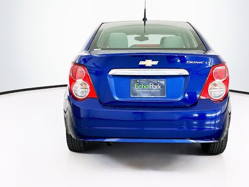 Used 2014 Chevrolet Sonic LT image 7